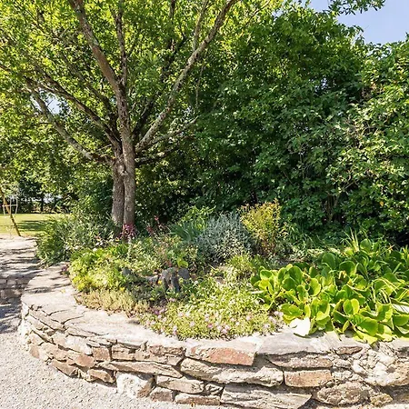 Familial Au Calme Avec Jardin, Pres De Nantes Et St Nazaire, Activites Pour Petits Et Grands - Fr-1-306-1119 Vakantiehuis *