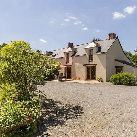 Familial Au Calme Avec Jardin, Pres De Nantes Et St Nazaire, Activites Pour Petits Et Grands - Fr-1-306-1119 Vakantiehuis Plessé